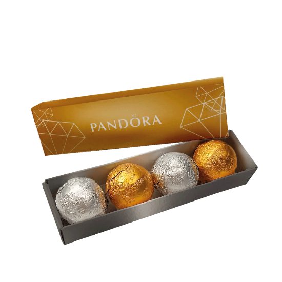 Box with 4 gold, silver, red or green ball chocolates