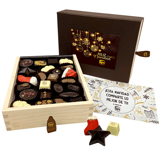 Coffret en bois WOW avec des chocolats