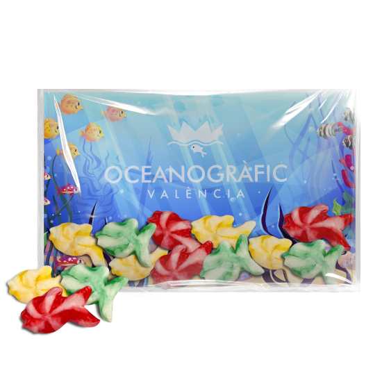 Aquarium avec bonbons en forme de poissons