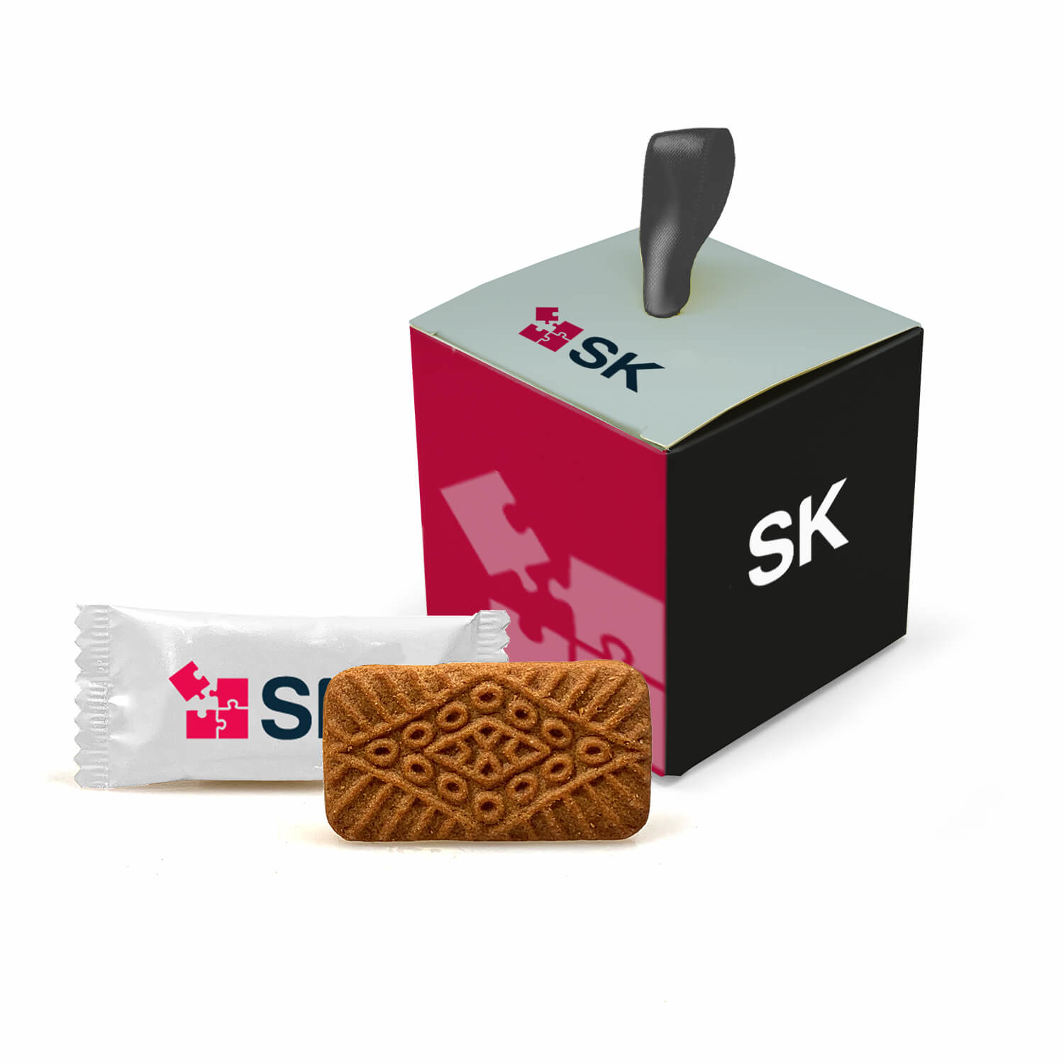 Cube with caramelized biscuit