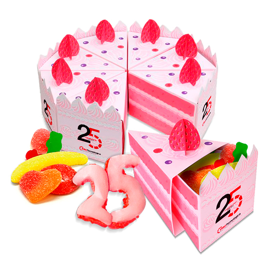 Cake box with your anniversary in marshmallow