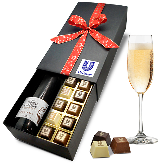 Box with 16 personalized chocolates + champagne
