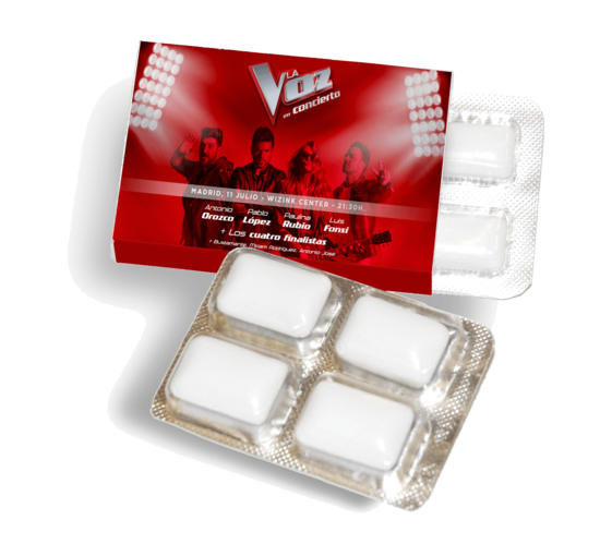 Blister pack with 4 chewing gum closed with cover.
