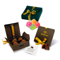 LUX BOX - With chocolates, closed with a bow